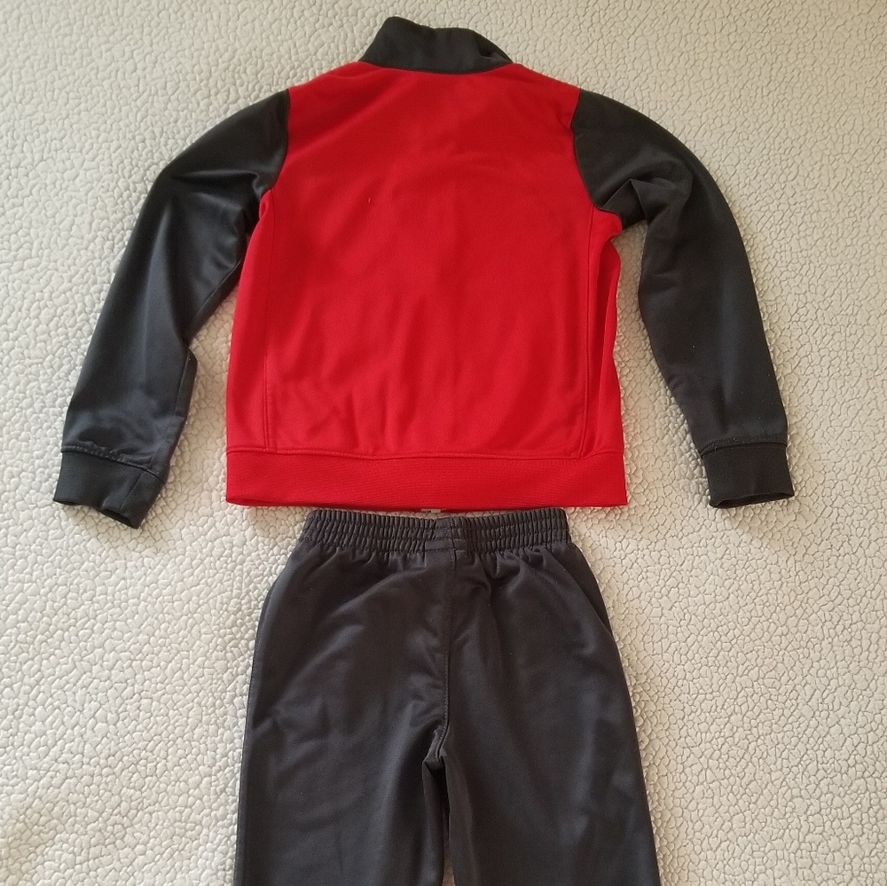 Athletic Set - Picture 2 of 2